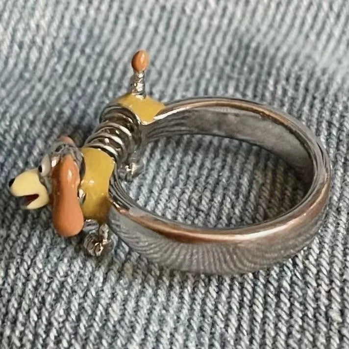 Anillo Dachshund personaje Slinky