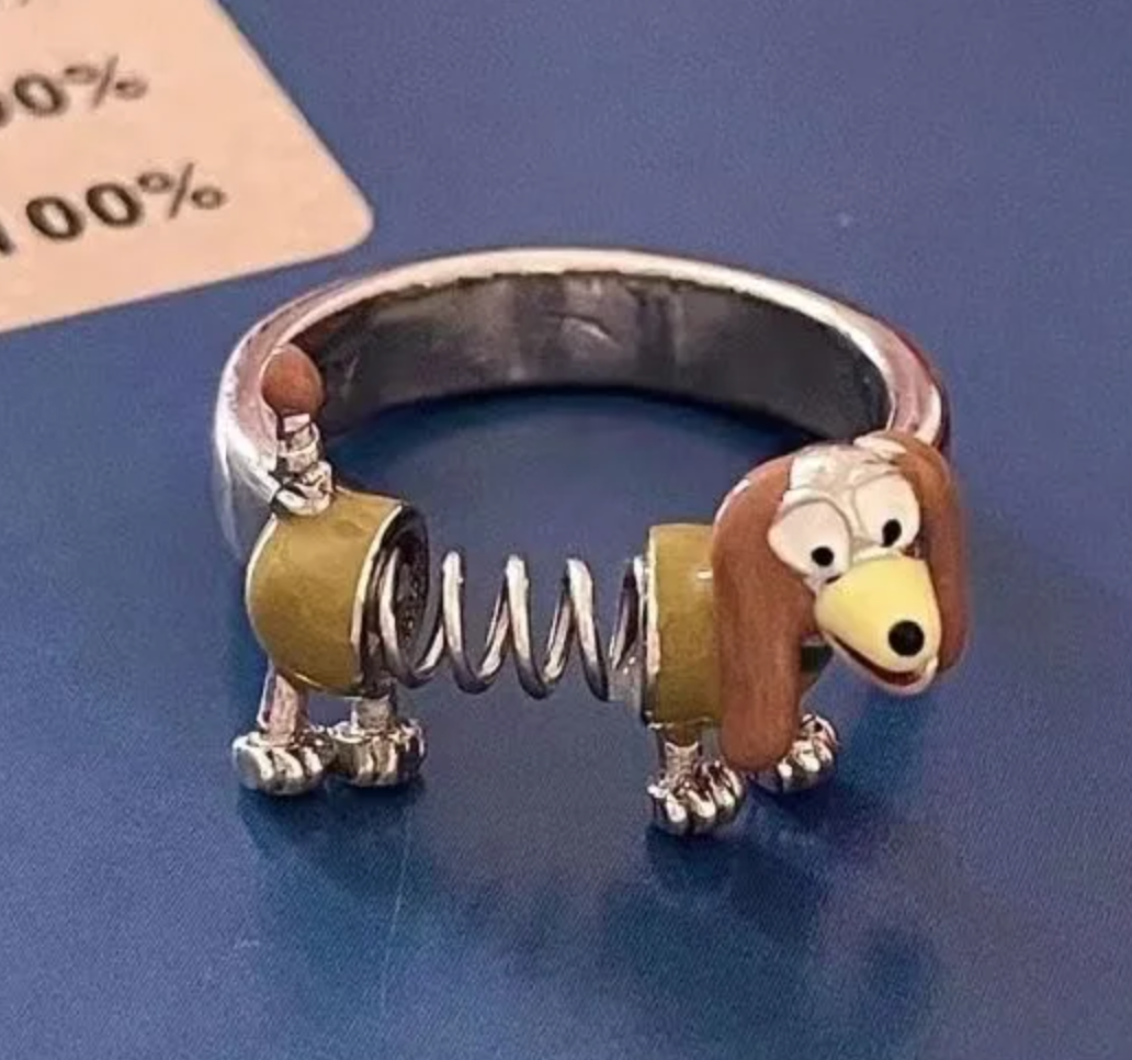 Anillo Dachshund personaje Slinky