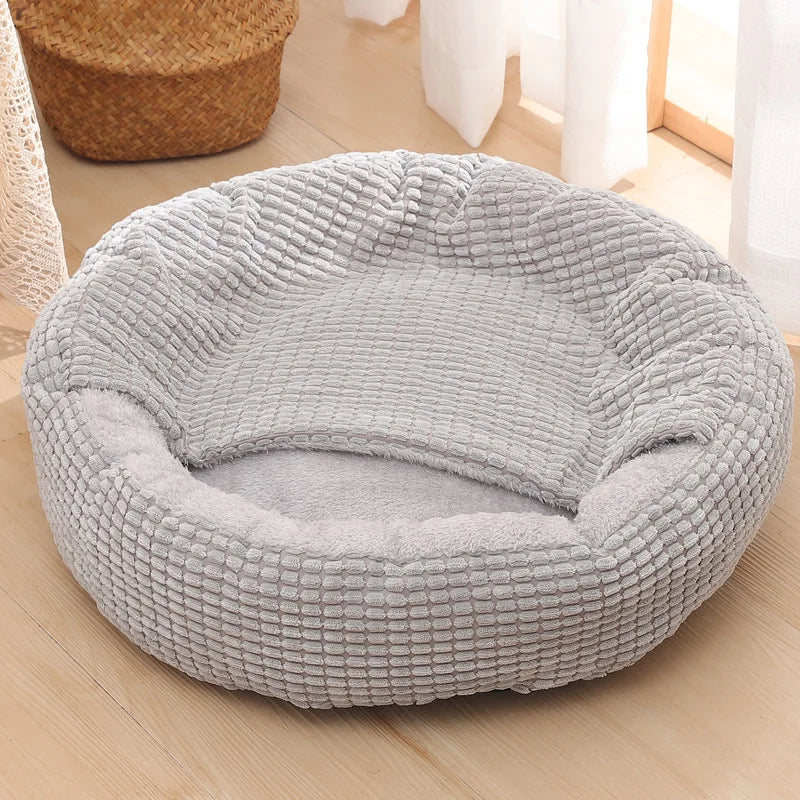 Cama redonda semicobijada para perro o gato