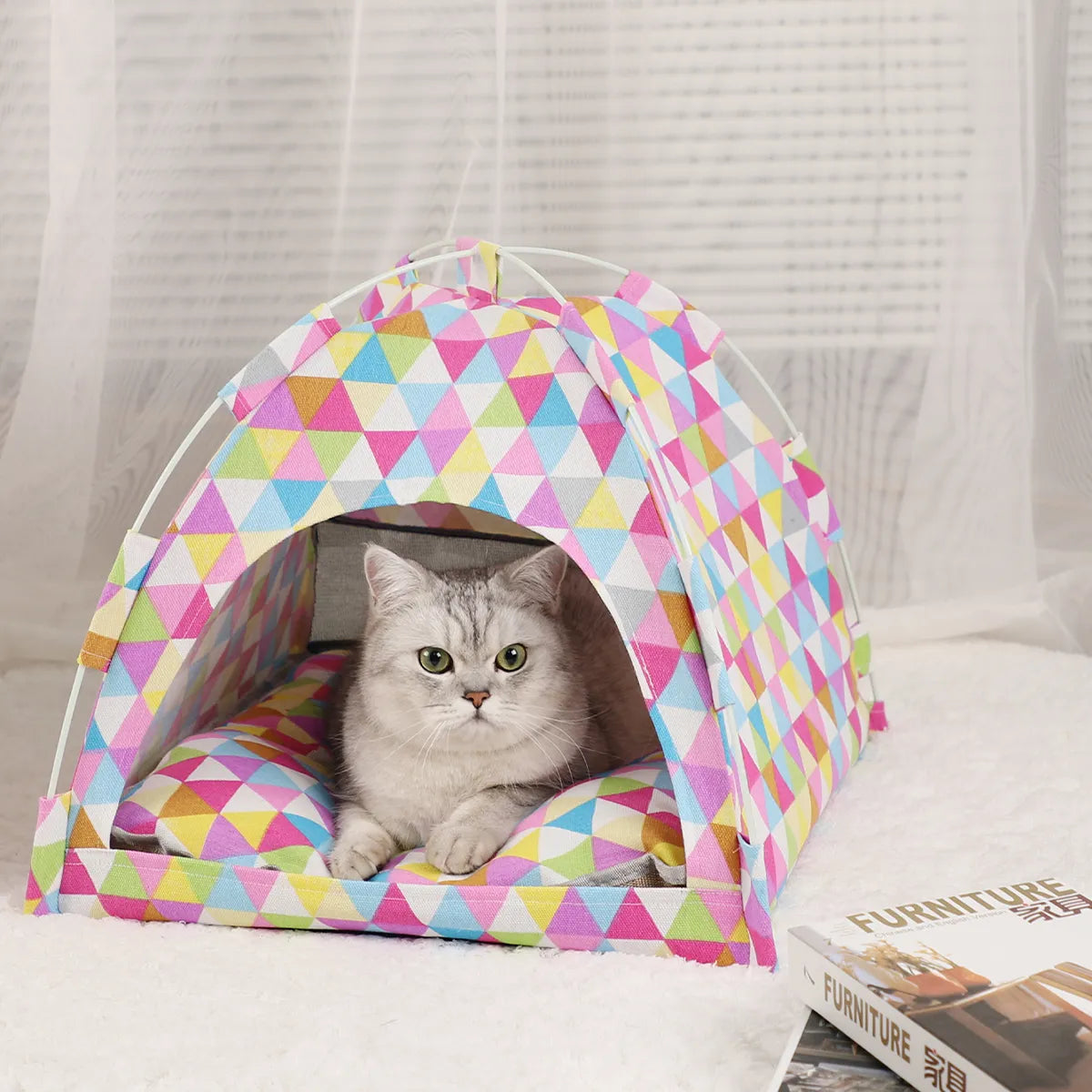 Cama estilo tienda de campaña para gatos o perros